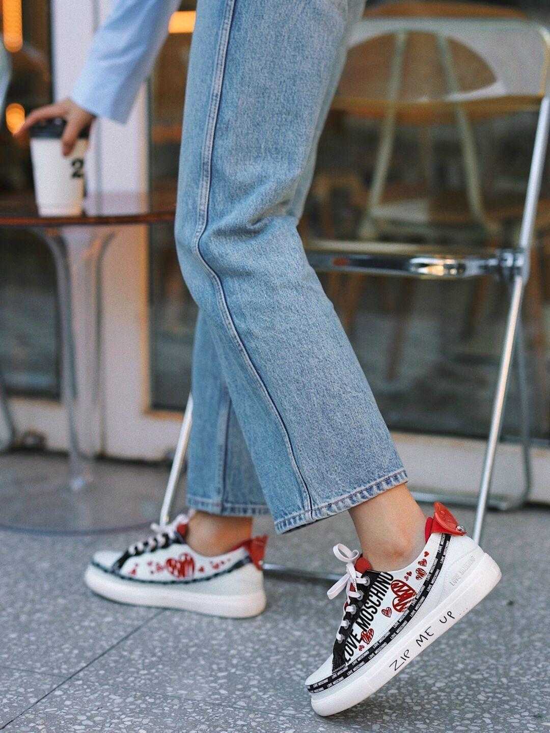 卫衣 时髦精们集合了！这三件能从小穿到大的单品，冬天保暖又洋气