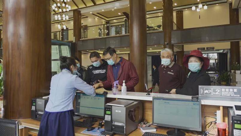 游客|腾冲和顺景区1号停车场、和顺古镇游客中心建成投入试运行