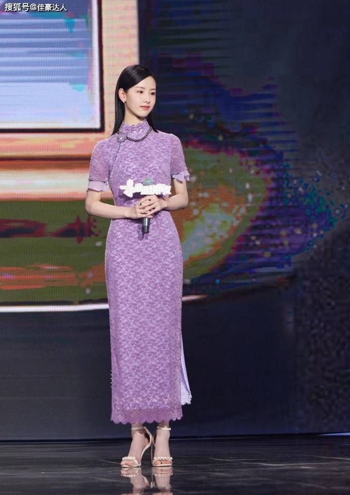 时装 陈都灵的清纯气质，在穿上旗袍后，真正体现出了什么是气质型美人