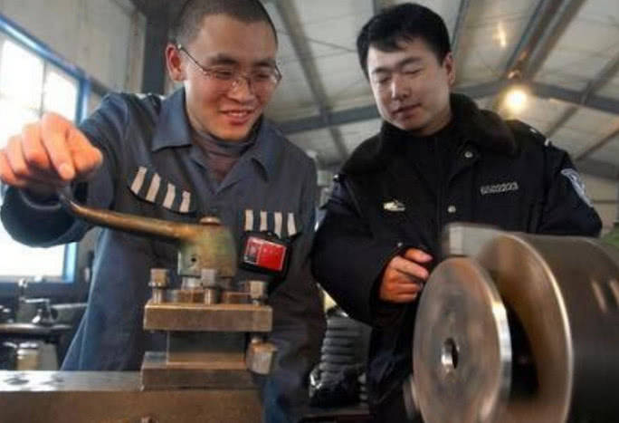 原创入狱劳改15年监狱给交社保吗62岁刑满出狱后能否领到养老金