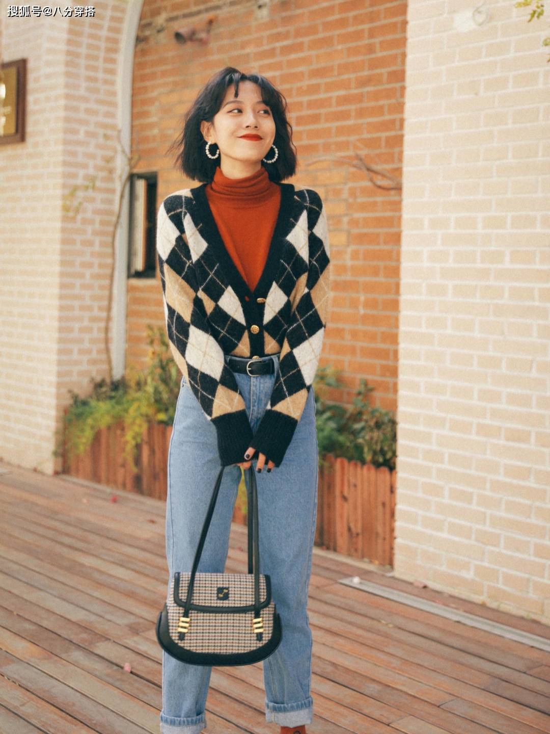 毛衣 冬季就适合穿“法式风毛衣”，这些单品百搭又显气质，美得高级