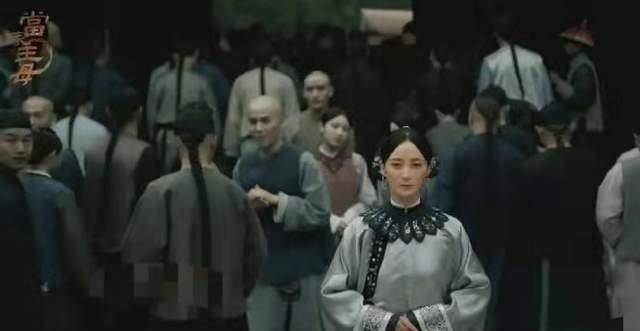 蒋勤勤|阵容强大，人设硬核？集齐“姨圈美人”的《当家主母》为何翻车？