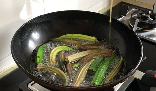 面包|夏天，我家早餐常吃它，比蛋糕面包强，10分钟上桌，热量低不发胖