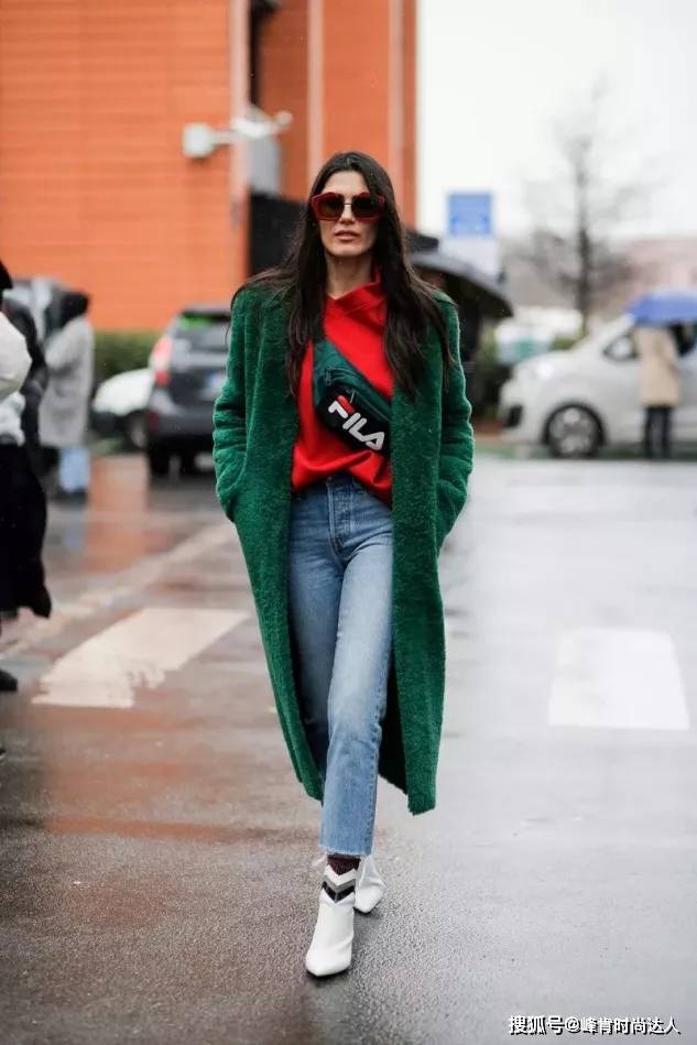 季节 管它流行什么色,秋冬穿好这3个颜色,时髦一整个季节