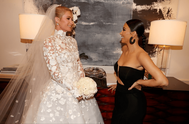 大小姐 40岁希尔顿的世纪婚礼让人开眼界！换了4套婚纱太奢华，美如公主