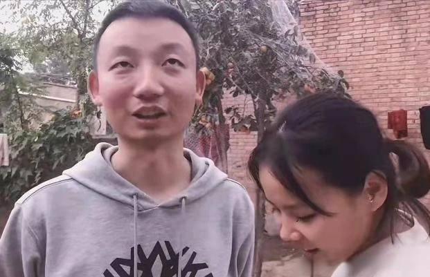 原创熊磊依旧不肯还许妈房子还让网友不要用许妈来恶心人网友愤怒