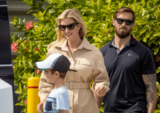 伊万 伊万卡带8岁儿子出街！穿500块平价衬衫裙亮相太节省，素颜也好看