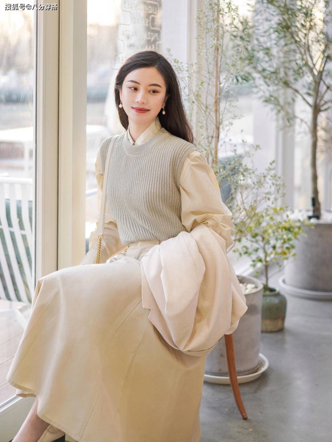 整体 冬天“毛衣”怎么穿更高级？这些保暖温柔的搭配，照搬也不会错