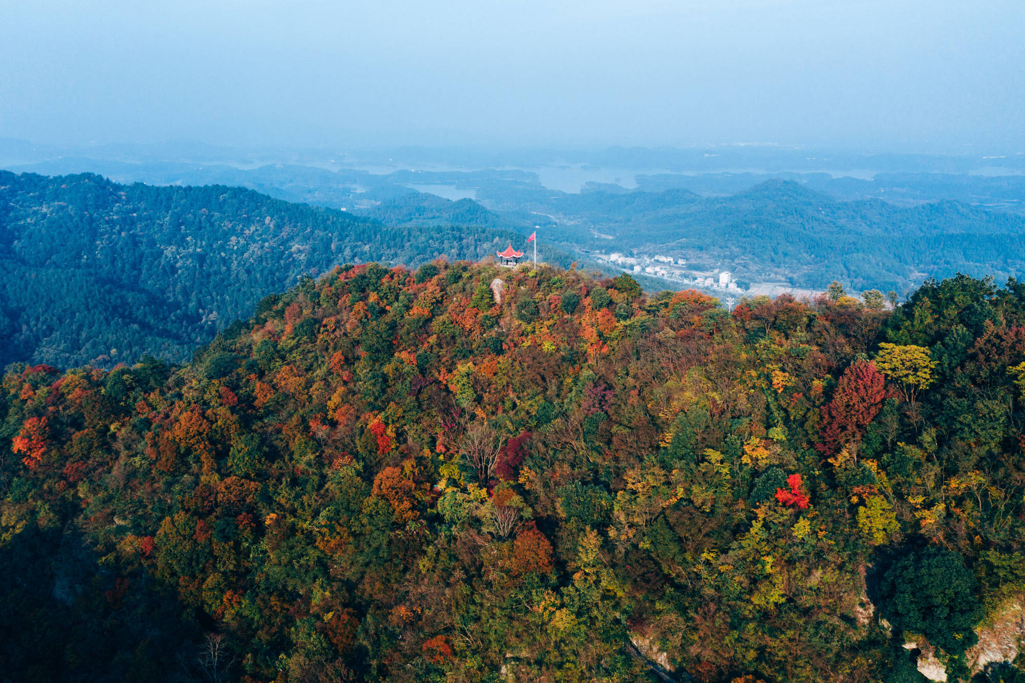 秋色|赏“黄陂秋色”自驾旅行，第一站锁定“木兰天池”，太美了