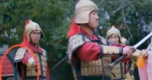 双世|《双世宠妃》穿帮镜头，卡车、摄像机好穿越，张张毁经典