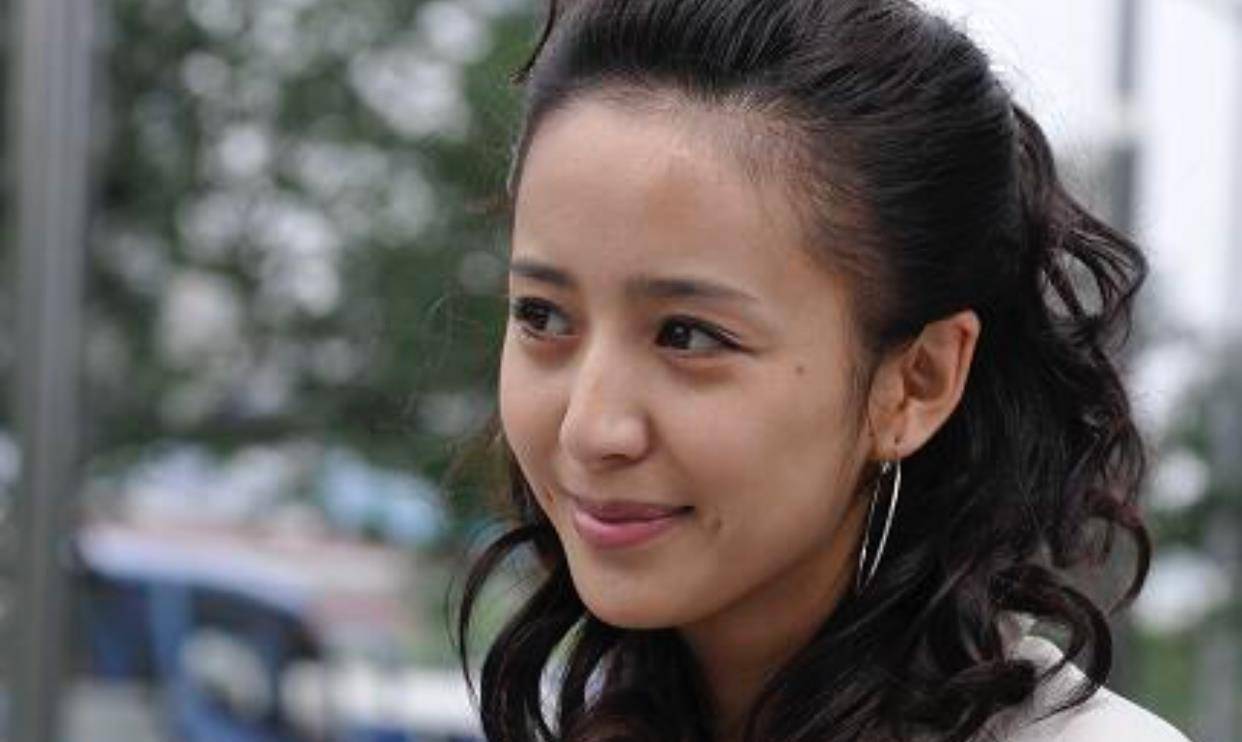 什么一脸苦相的佟丽娅，是从什么时候逆袭变美的？