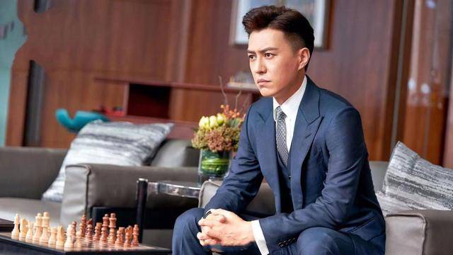 黄志忠|靳东《突围》即将上线，阵容豪华强大，有望超越《人民的名义》