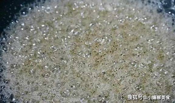 做法|小孩们最爱的小零食，香甜酥脆，做法简单，买袋白糖就能做