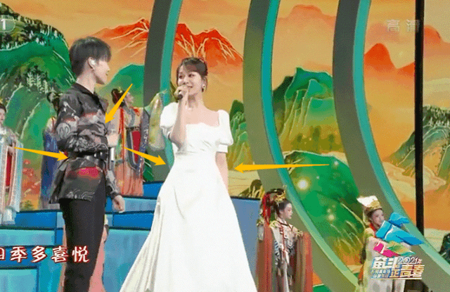 刘雨昕 杨紫刘雨昕同台，卸妆水镜头生图下，92斤和96斤相差这么大