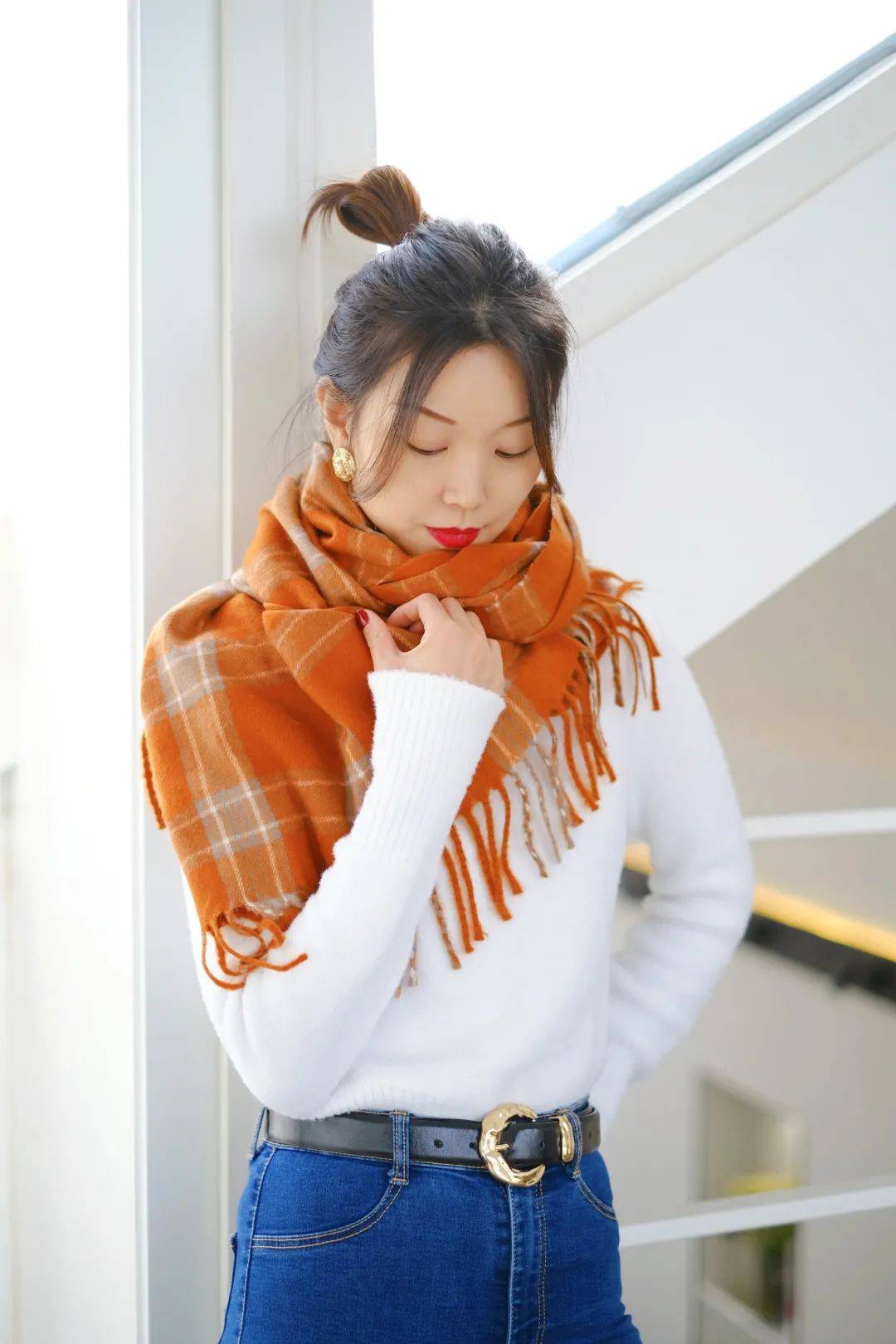 披肩 这个寒冬，跟着Lisa虞书欣一起玩转围巾的7种花式系法吧