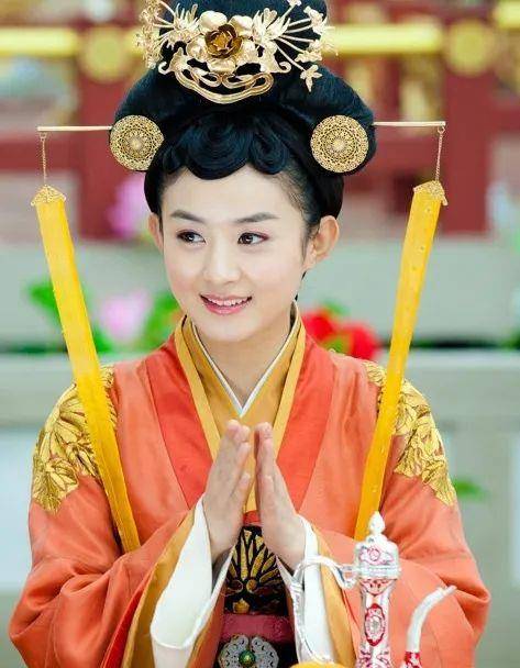 什么|33了还在执着演13岁少女,赵丽颖你让我说你什么好?