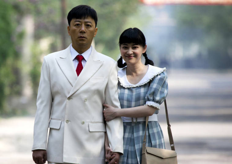 马列文|演技“国民免检”，金鸡奖、白玉兰奖大满贯，梅婷陈建斌新剧《不惑之旅》开播