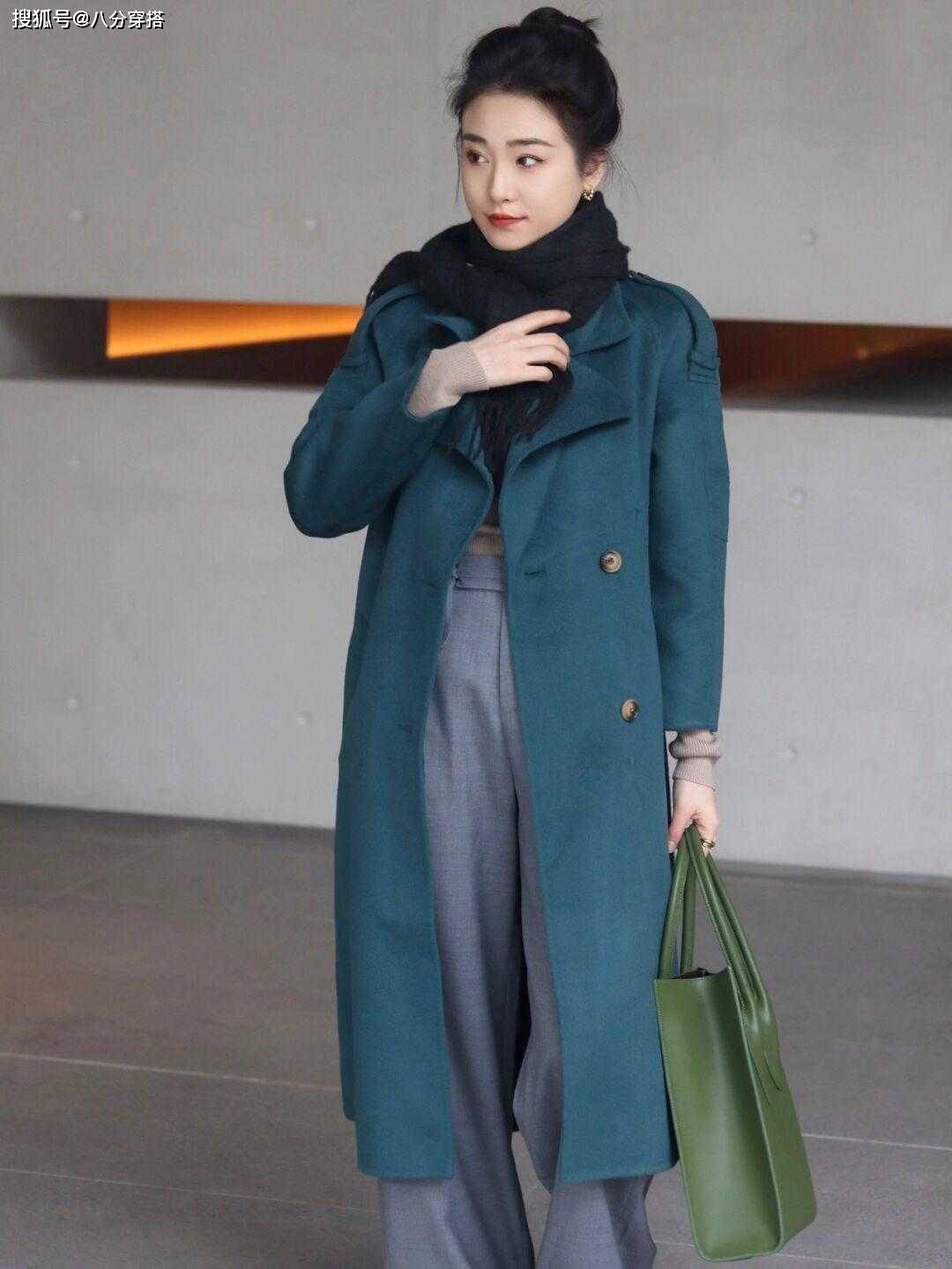 天蓝色 穿大衣不懂选颜色太苦恼？试试这几个颜色，显白温柔又不挑人