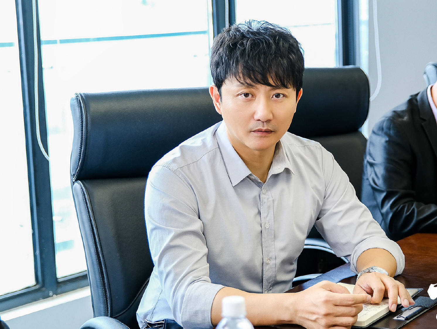 马列文|演技“国民免检”，金鸡奖、白玉兰奖大满贯，梅婷陈建斌新剧《不惑之旅》开播