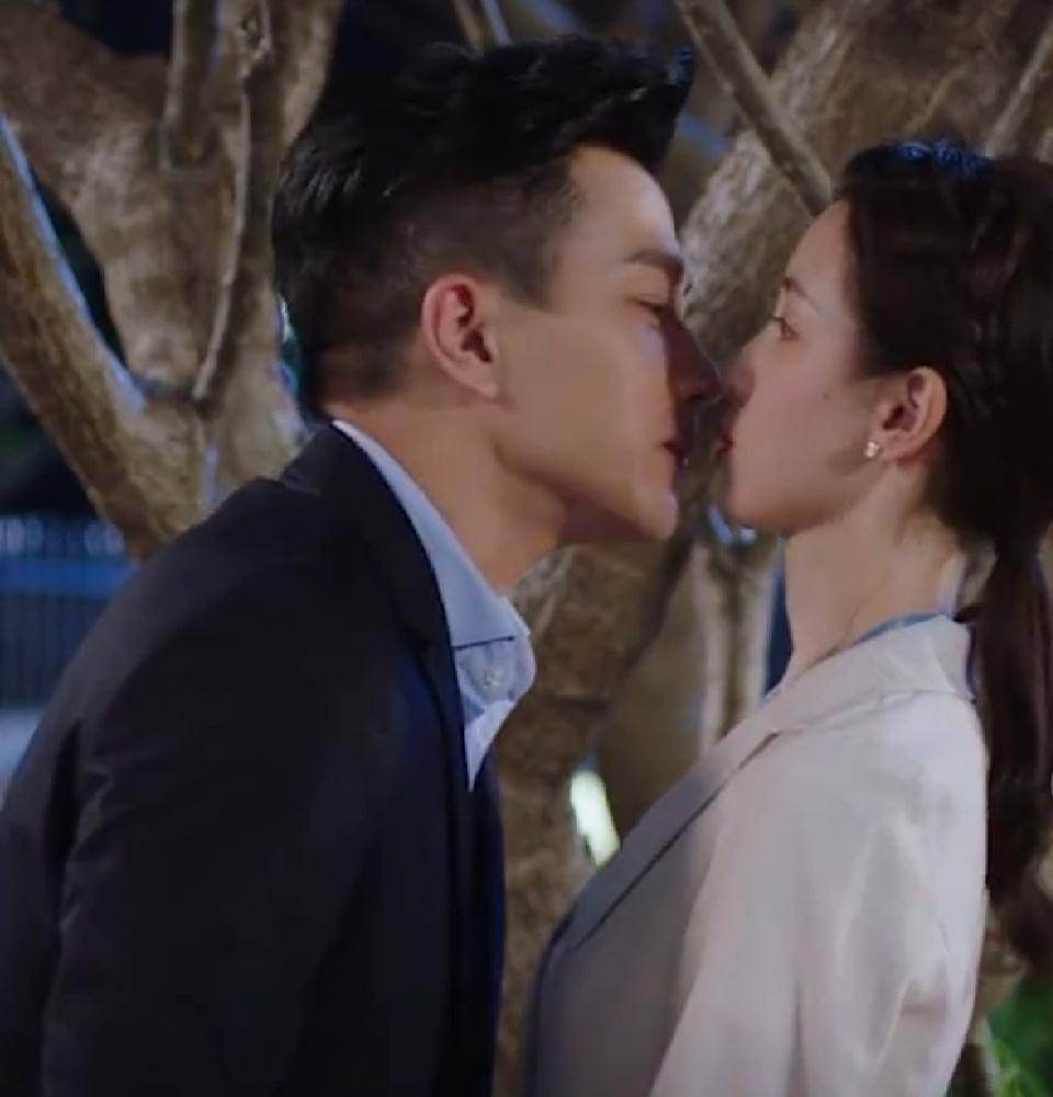 生活|46岁刘恺威再演霸道总裁被批尴尬，我强撑着看了4集，如鲠在喉