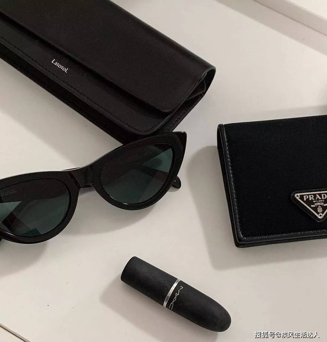 黑色 百搭“All Black”这样穿搭出多层次！韩国网红用这些小技巧搭出特色！