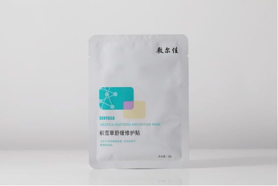方面“脆皮”肌肤不要慌，来试试敷尔佳积雪草怎么样！
