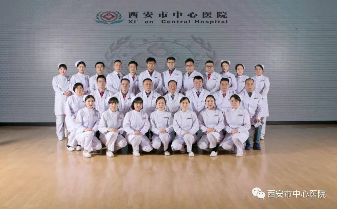 情怀|用微创焕发中心医院百岁老人的历史情怀