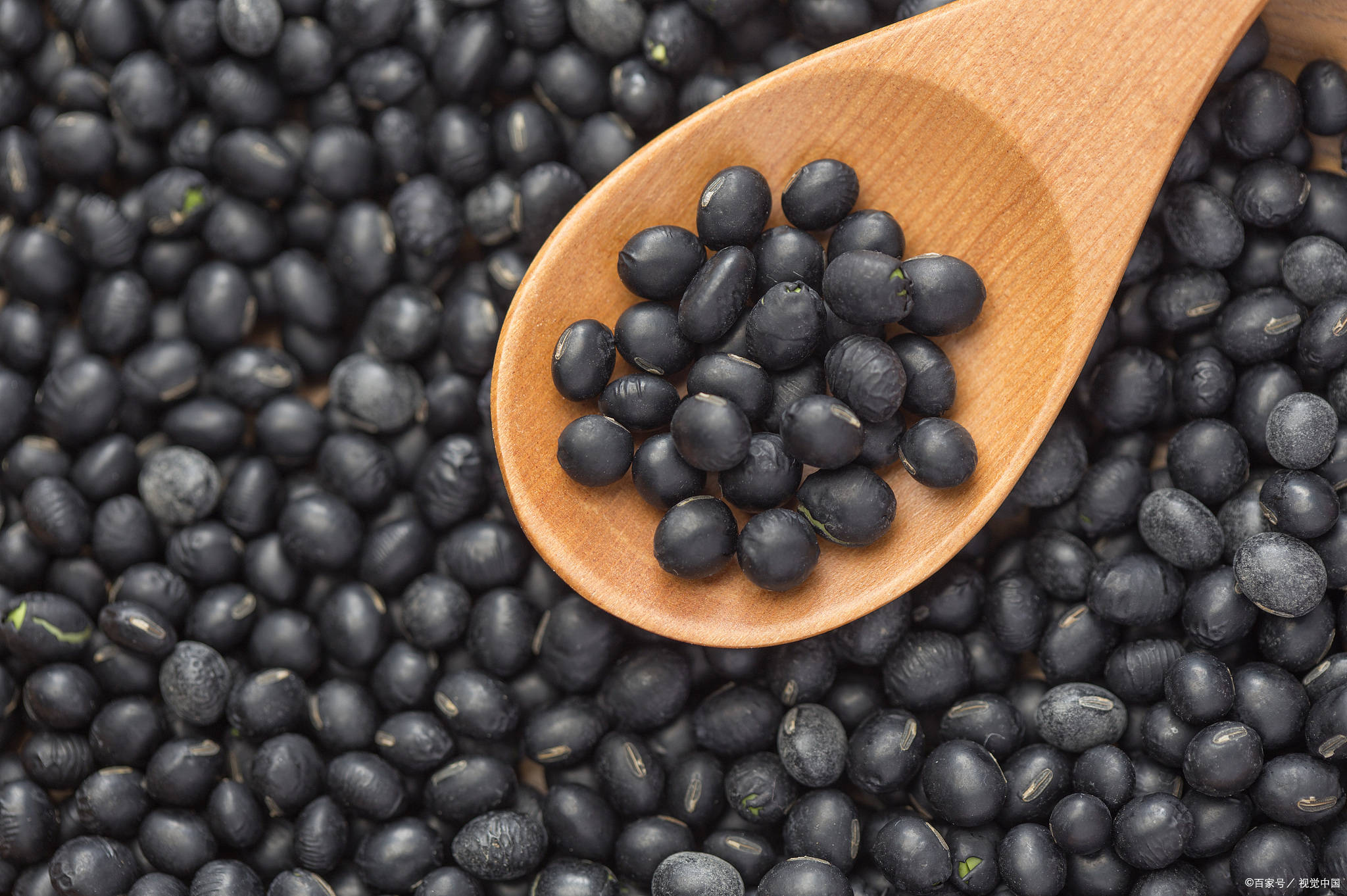 脱发患者吃黑芝麻,黑豆有用吗?