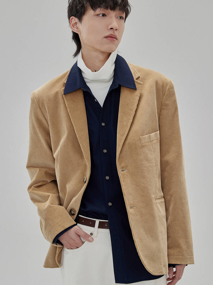 颜色 灯芯绒，一种复古轮回的时尚icon