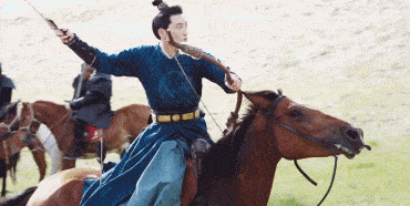 什么|马戴美瞳画眼线？太子妃升职记的马后期合成，骑马戏都是这么拍？！