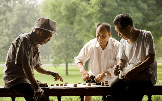 热闹图片下棋图片