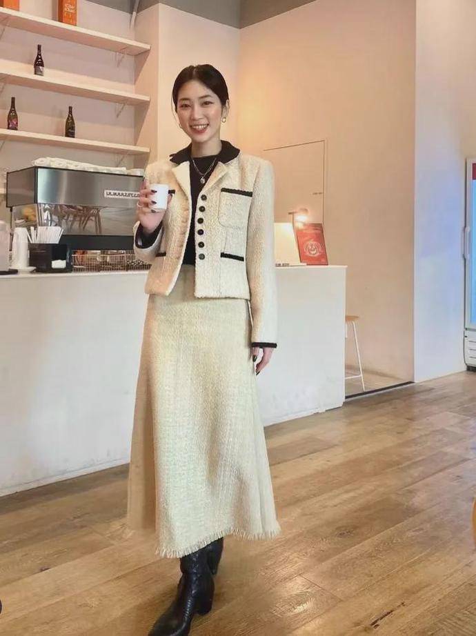 什么 大衣里面穿什么？这几件内搭好看到爆