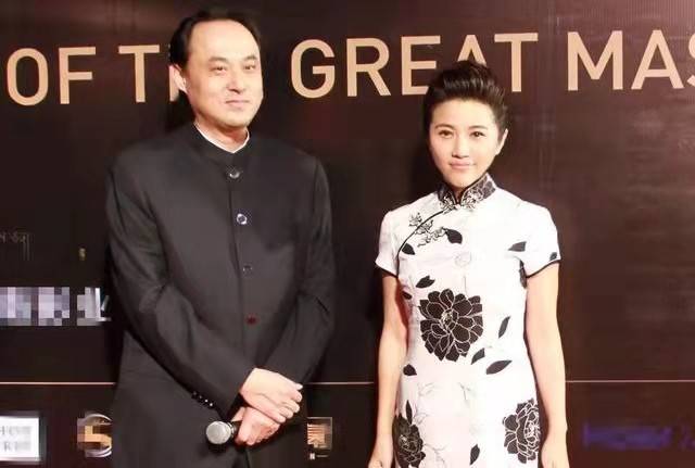 因为|演技封神的颜丙燕，如今几乎不见踪影，孤身一人十分潇洒！