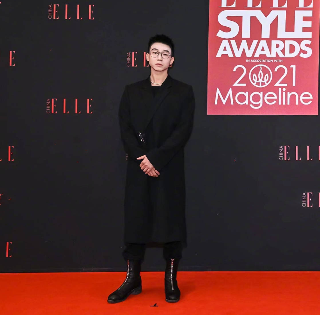 时装 75位明星的ELLE时装造型,王源、热巴,关晓彤,身心造型惹人爱