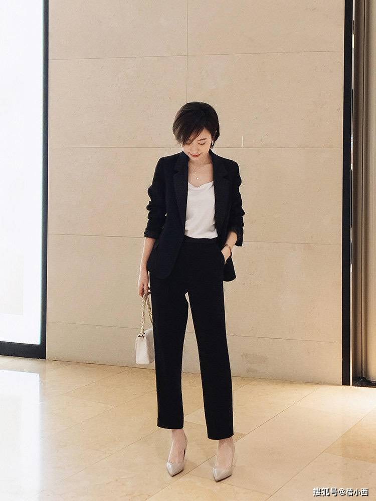 职场 日常通勤极简ins风，借鉴这4款实用西裤来搭配，打造纯纯高级感