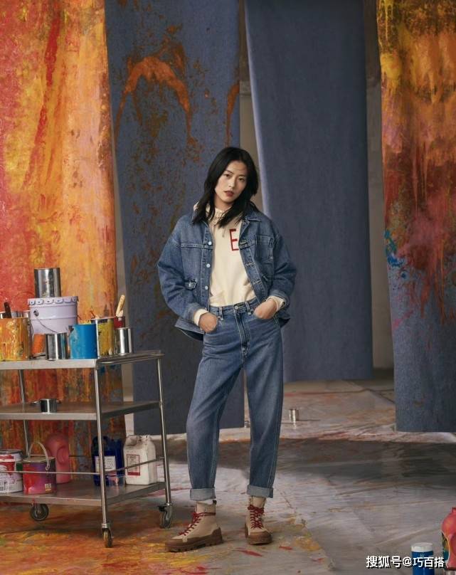 整体 刘雯是把卫衣“焊”在身上了吗?私服造型总有它,而且还都很好看