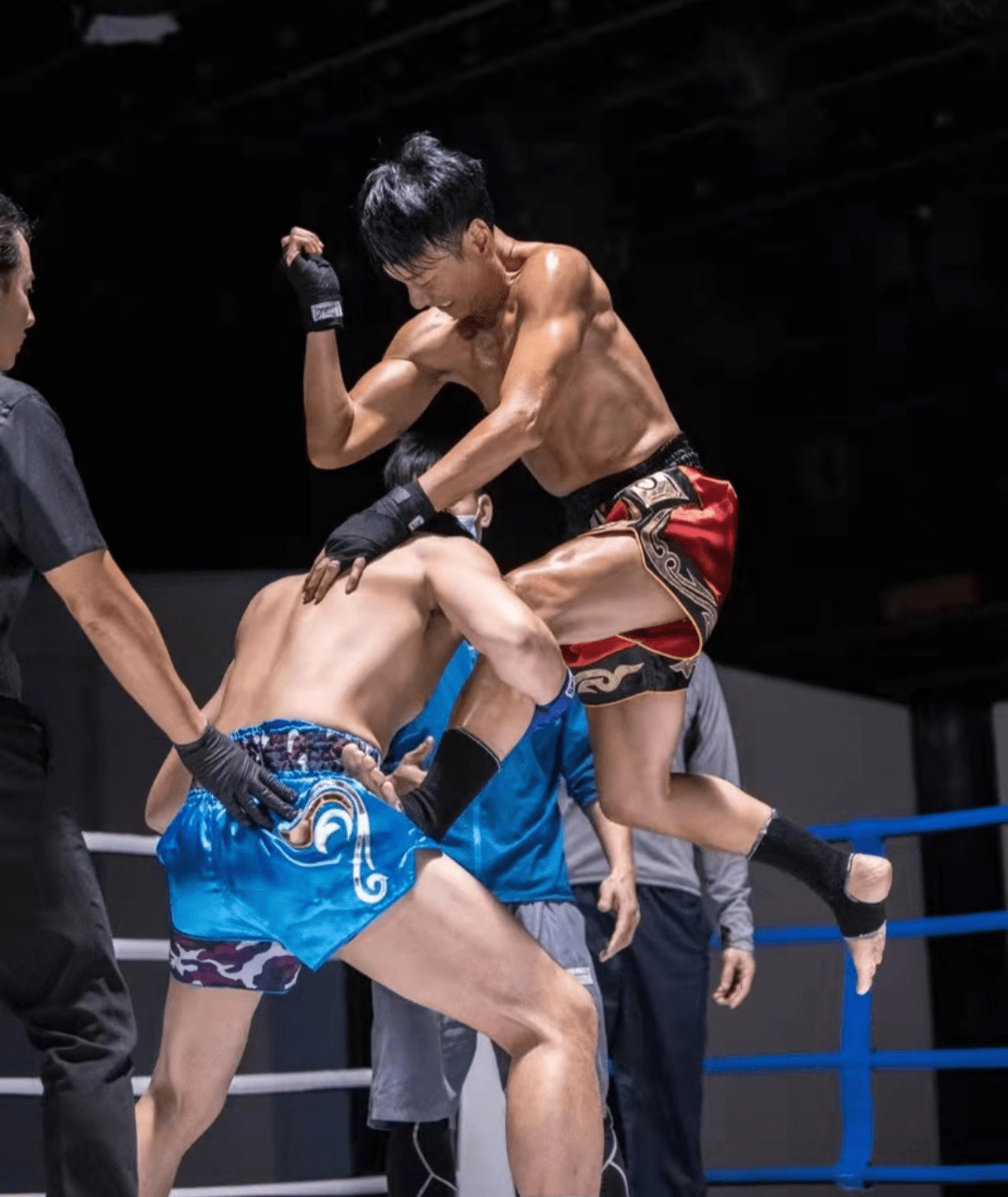 拳王 56岁视帝真拼了 两个月减重磅 只为44秒回忆戏 黎耀祥 全网搜