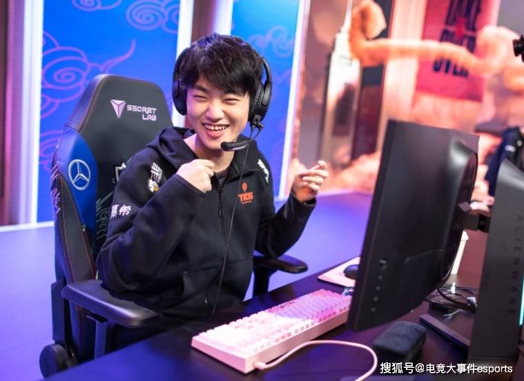 Knight|转会期连丢两条大鱼！BLG打造银河战舰被联盟叫停，合同有问题？