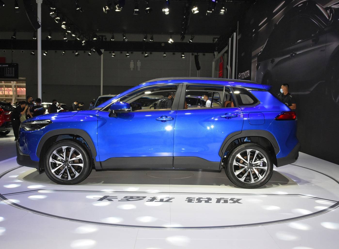 丰田全新紧凑型suv亮相命名卡罗拉锐放或14万起你看好它吗