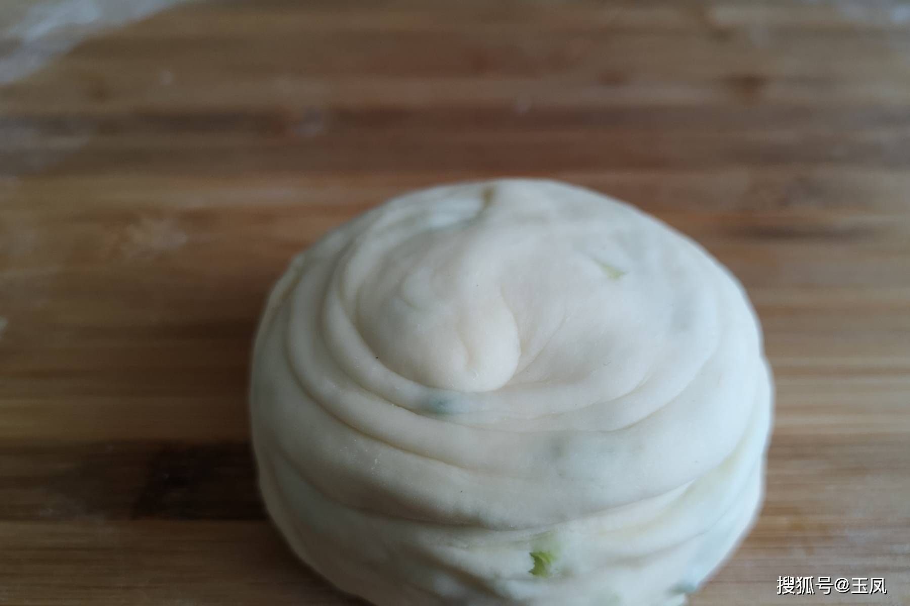 葱花|3块钱做10张手抓饼,一周早餐不用早起,外酥里软,层次多,真香