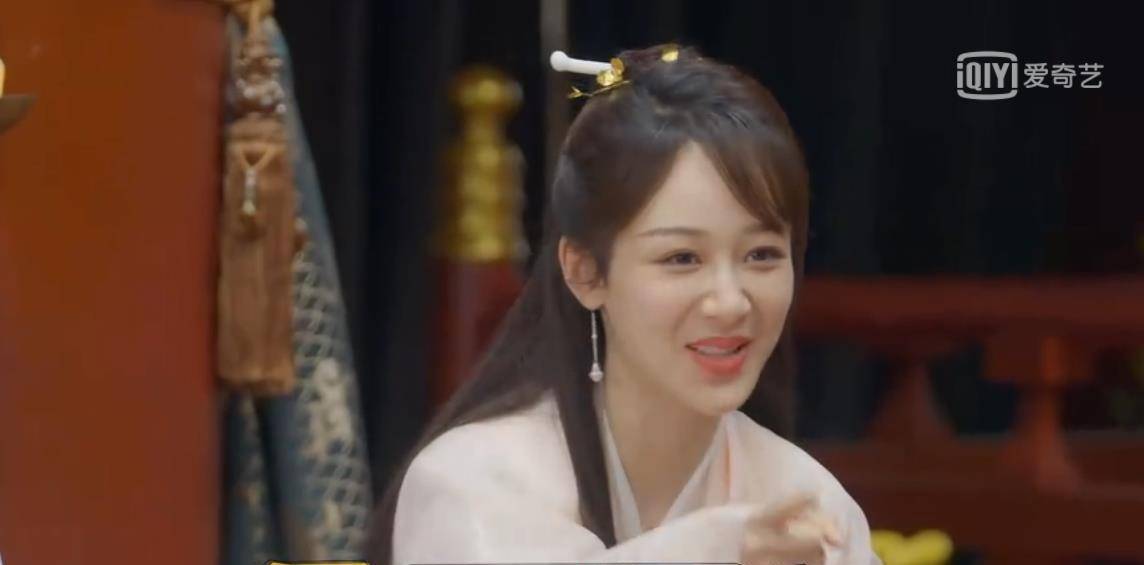 角色|《萌探探探案》那英人设惹争议,拉踩杨紫翻车不断,遭全网群嘲!