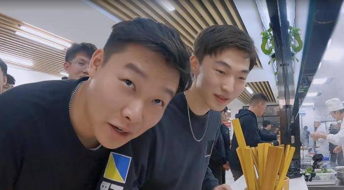 蓝台|《五哈2》彭昱畅加盟，瘦了就没存在感？网友：“向往”待习惯了