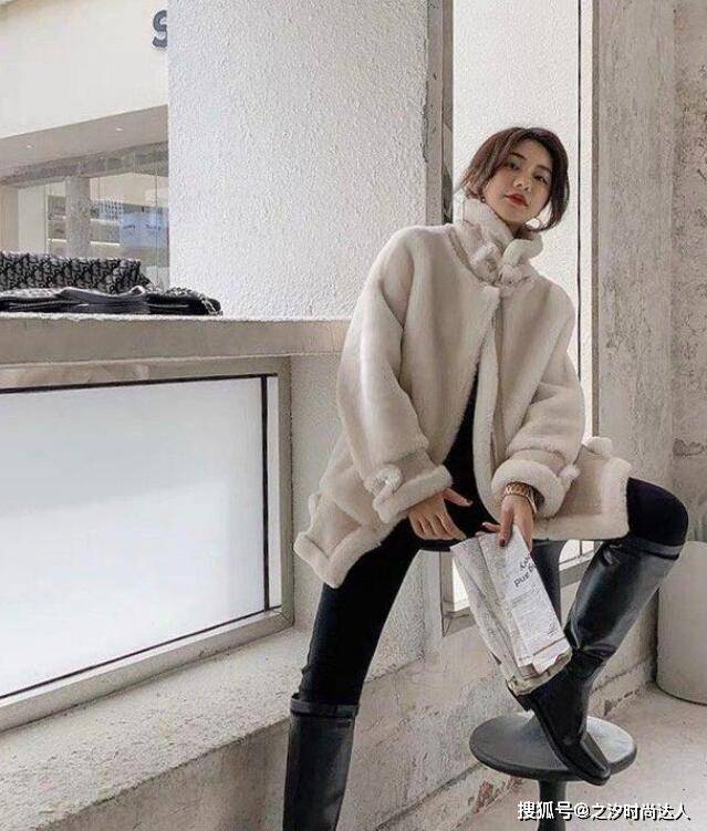 显得 中长版型的衣服很有公主风