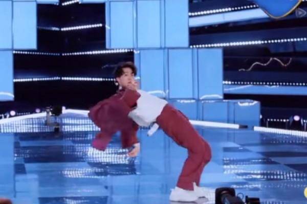 人间|不愧是人间“油物”，周深都被腻得表情扭曲，这节目还能看吗？