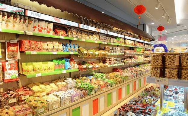小铺|零食小铺零食店加盟门店生存和发展的基础——产品和实力