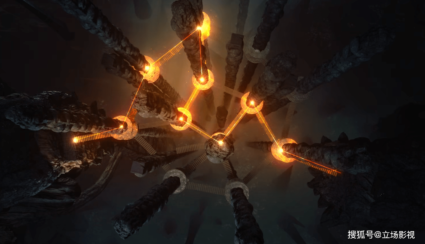 向东|上线就冲上第2，《发丘天棺》却满屏尴尬，就这也能“鬼吹灯”？