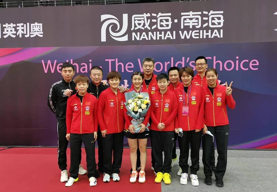 身材 奥运冠军陈梦真会打扮,穿7200鞋打扮奢侈,坐草坪小腿不像运动员!