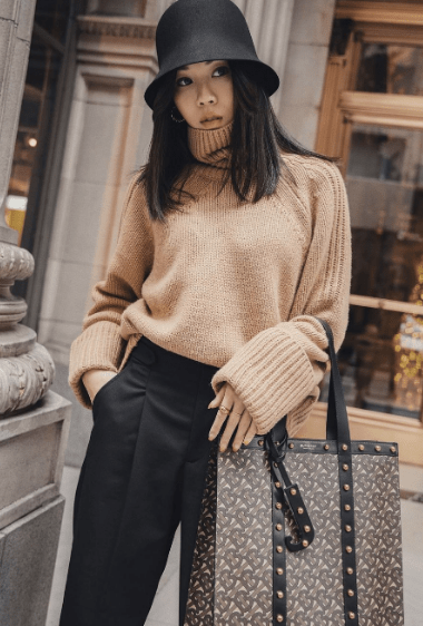 毛衣 比驼色更好穿，今年冬天“奶茶色”火了！