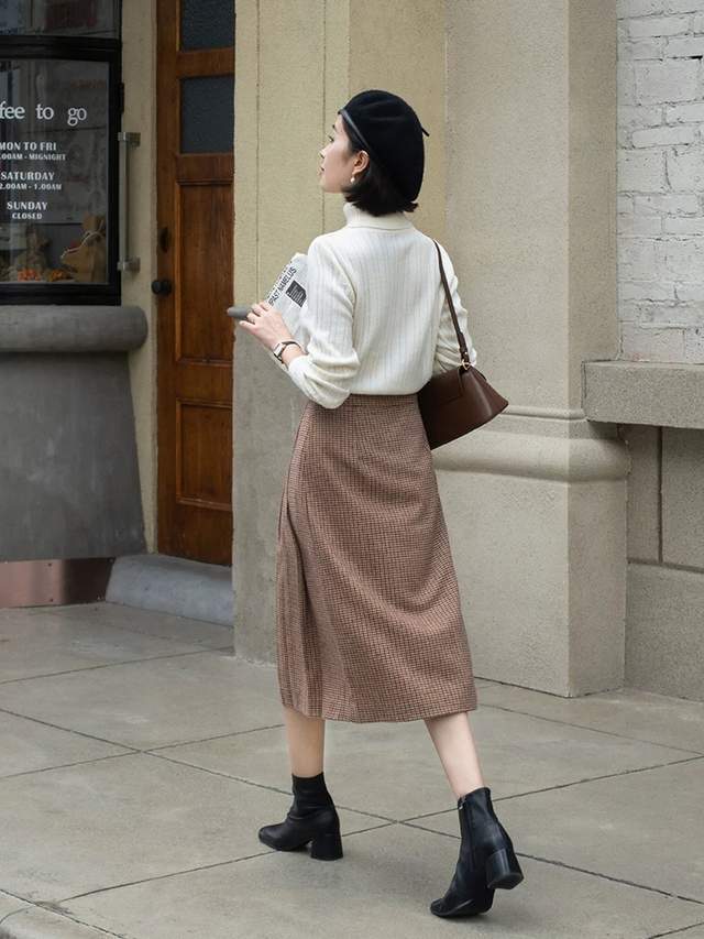 黑色 这才是毛衣的正确穿搭,简单优雅又减龄,轻松穿出20岁的感觉