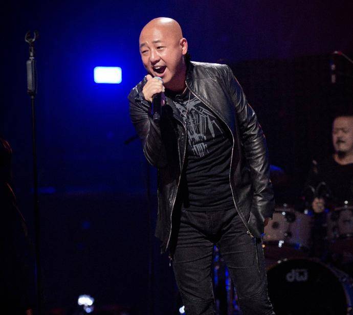 舞台|《追光吧!》初舞台口碑爆棚,2位惊艳,1位有争议,1位意难平